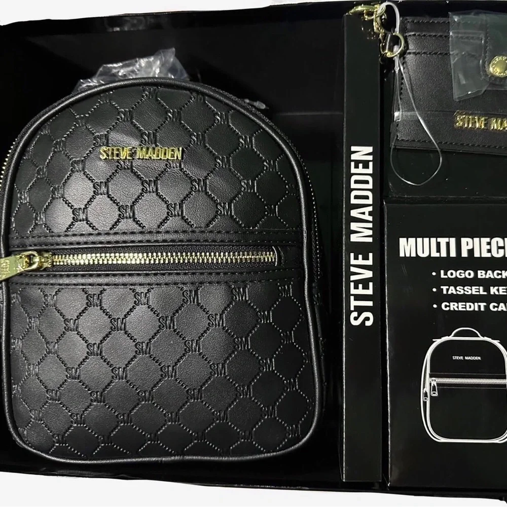 STEVE MADDEN Mini Backpack Key Chain Card Wallet Purse Box Gift Set - Picture 1 of 9
